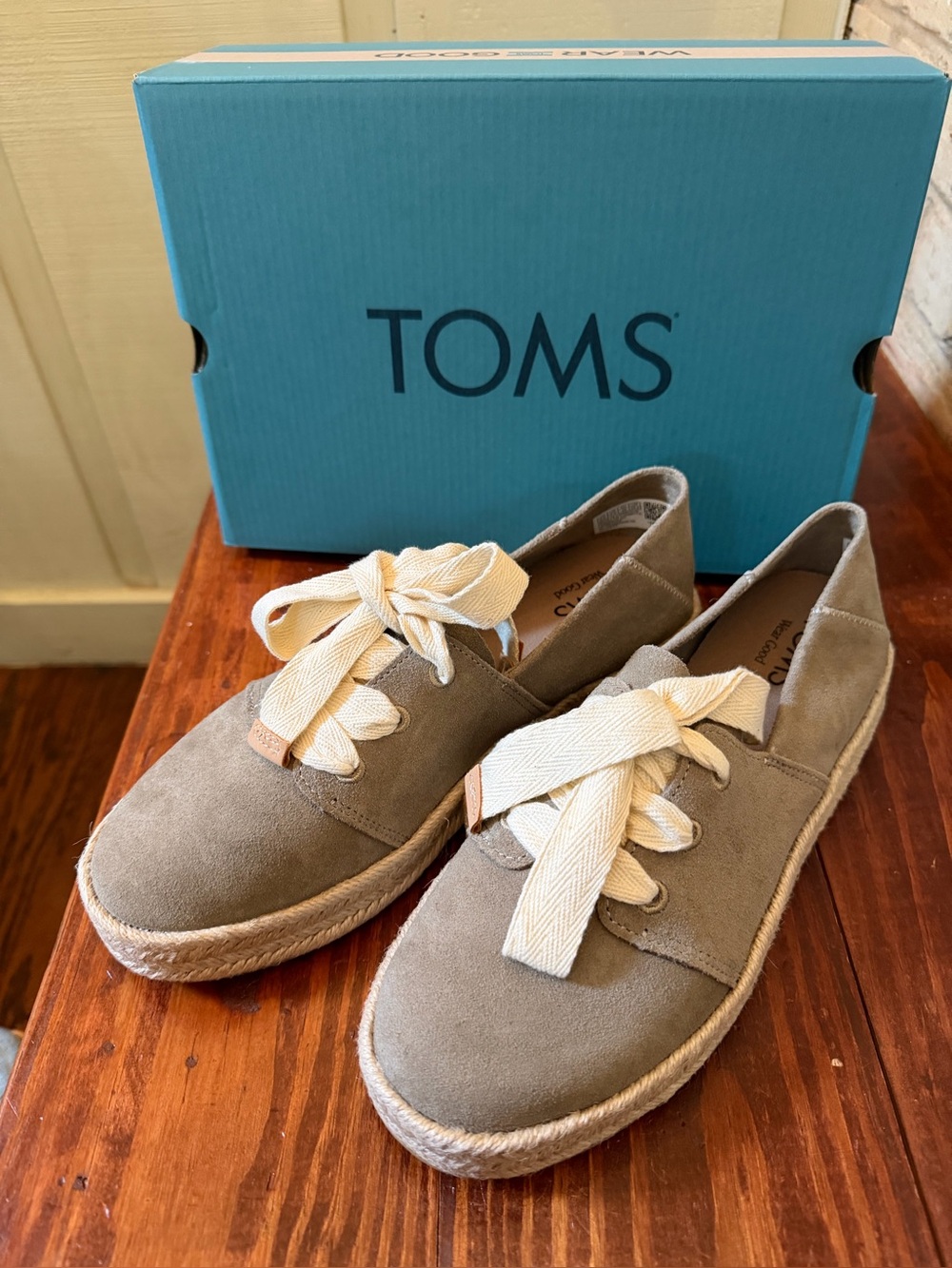 TOMS Carolina Lace Up Shoe